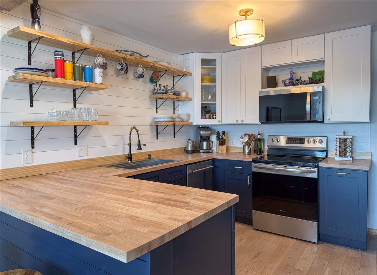 1185 Hideaway Valley Drive Harbor Springs MI 49740