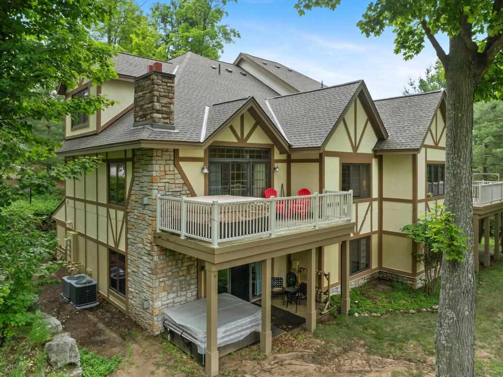 5165 Alpine Overpass Harbor Springs MI 49740