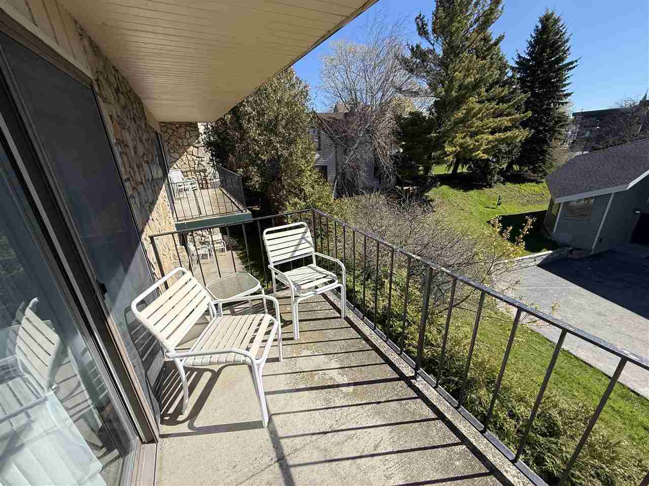 111 Pine River Lane Charlevoix MI 49720