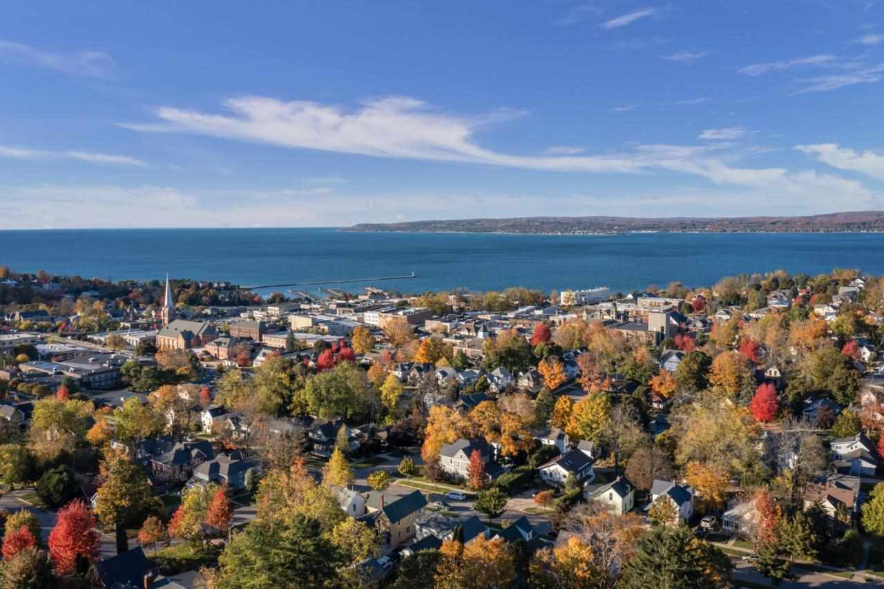 2067 Bluestem Drive Petoskey MI 49770
