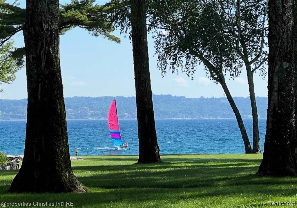 1011 Beach Drive Harbor Springs MI 49740