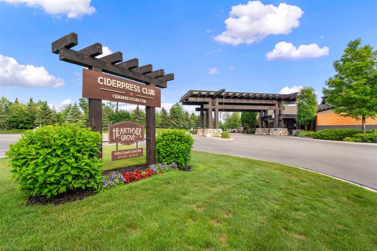 2095 Windover Drive Petoskey MI 49770
