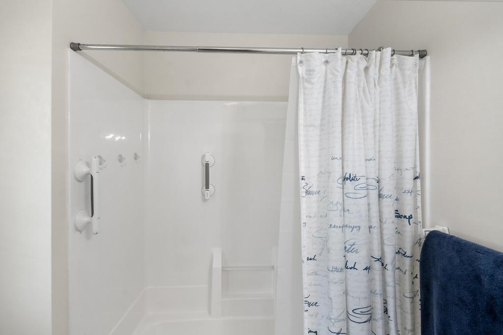 827 Arlington Petoskey MI 49770