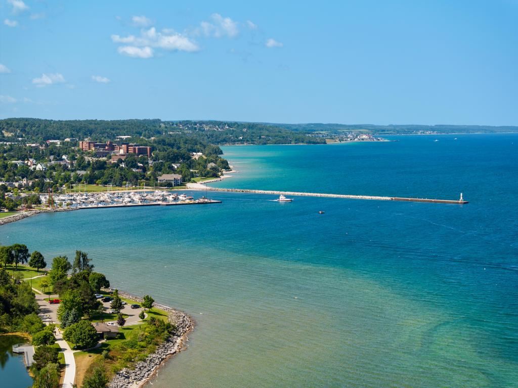 827 Arlington Petoskey MI 49770