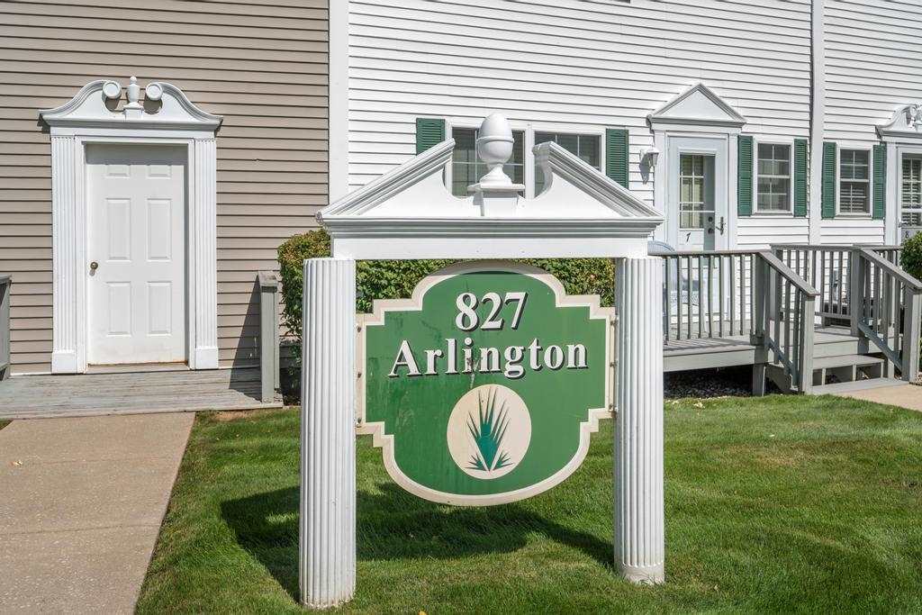 827 Arlington Petoskey MI 49770