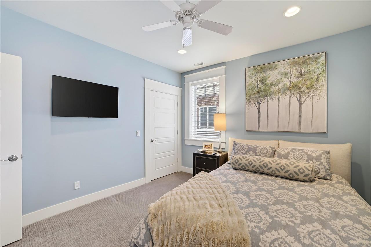 00924 Pointe Drive (pvt) Unit 49 Boyne City MI 49712