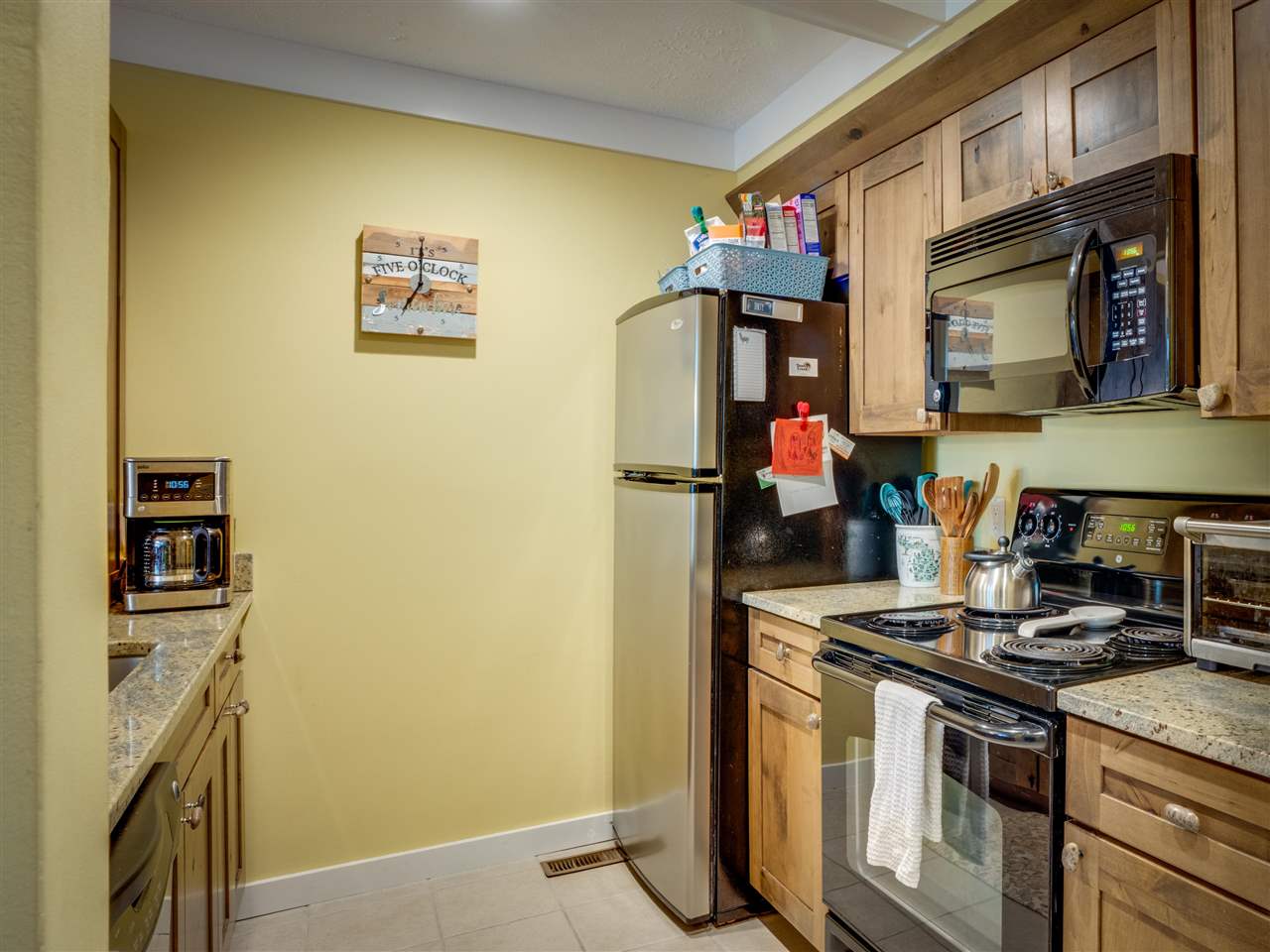 4749 S Pleasantview Harbor Springs MI 49740