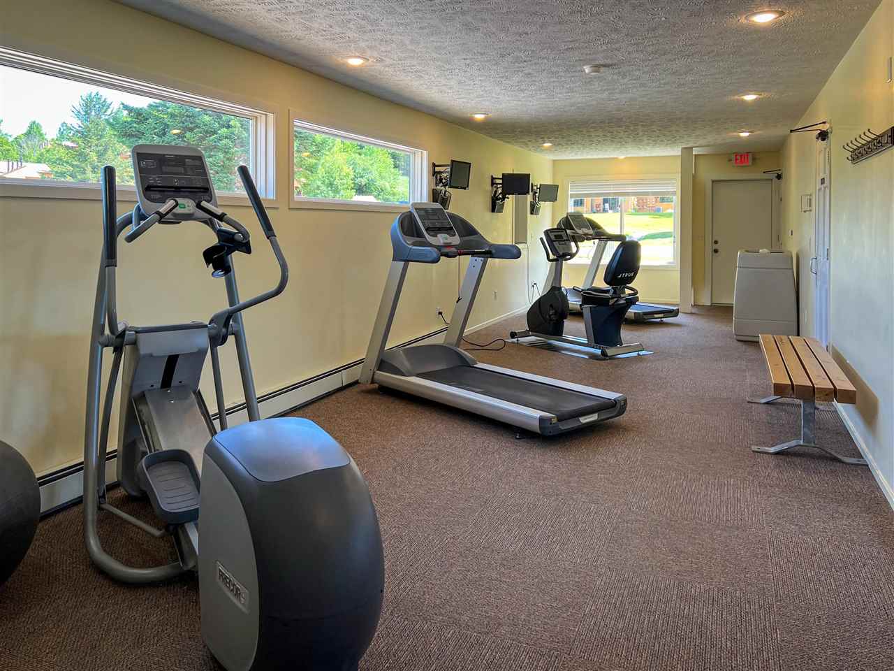 4749 S Pleasantview Harbor Springs MI 49740
