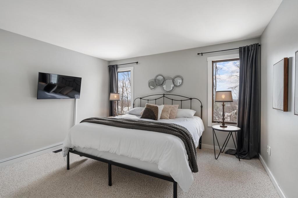 1185 Hideaway Valley Drive Harbor Springs MI 49740