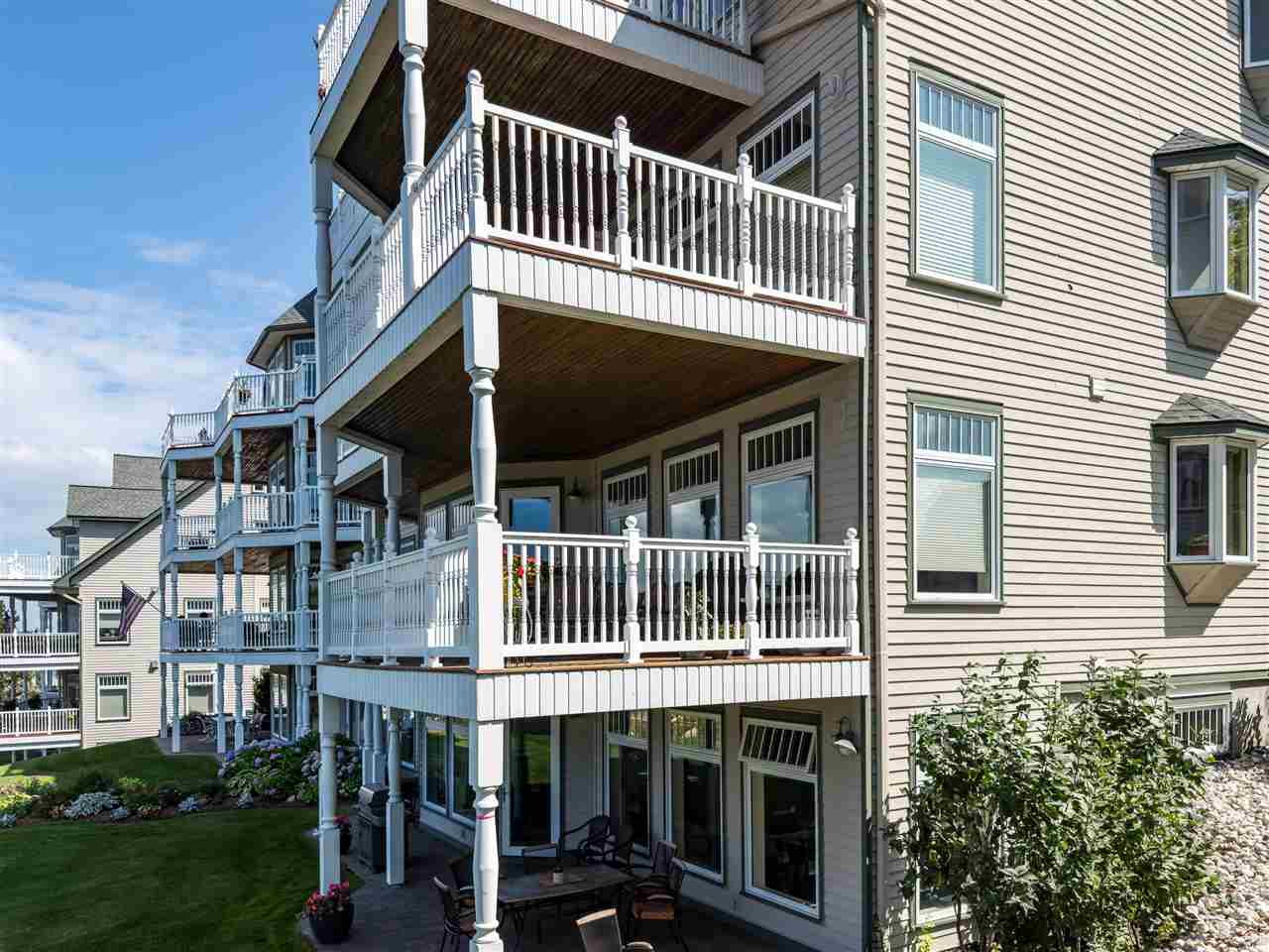 810 Harbor Watch Petoskey MI 49770