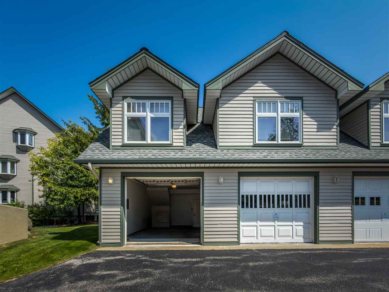 810 Harbor Watch Petoskey MI 49770