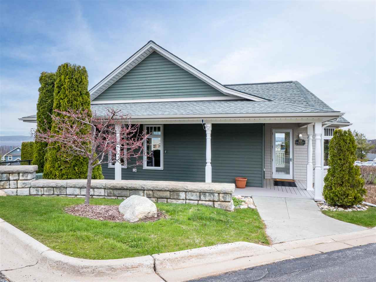 810 Harbor Watch Petoskey MI 49770