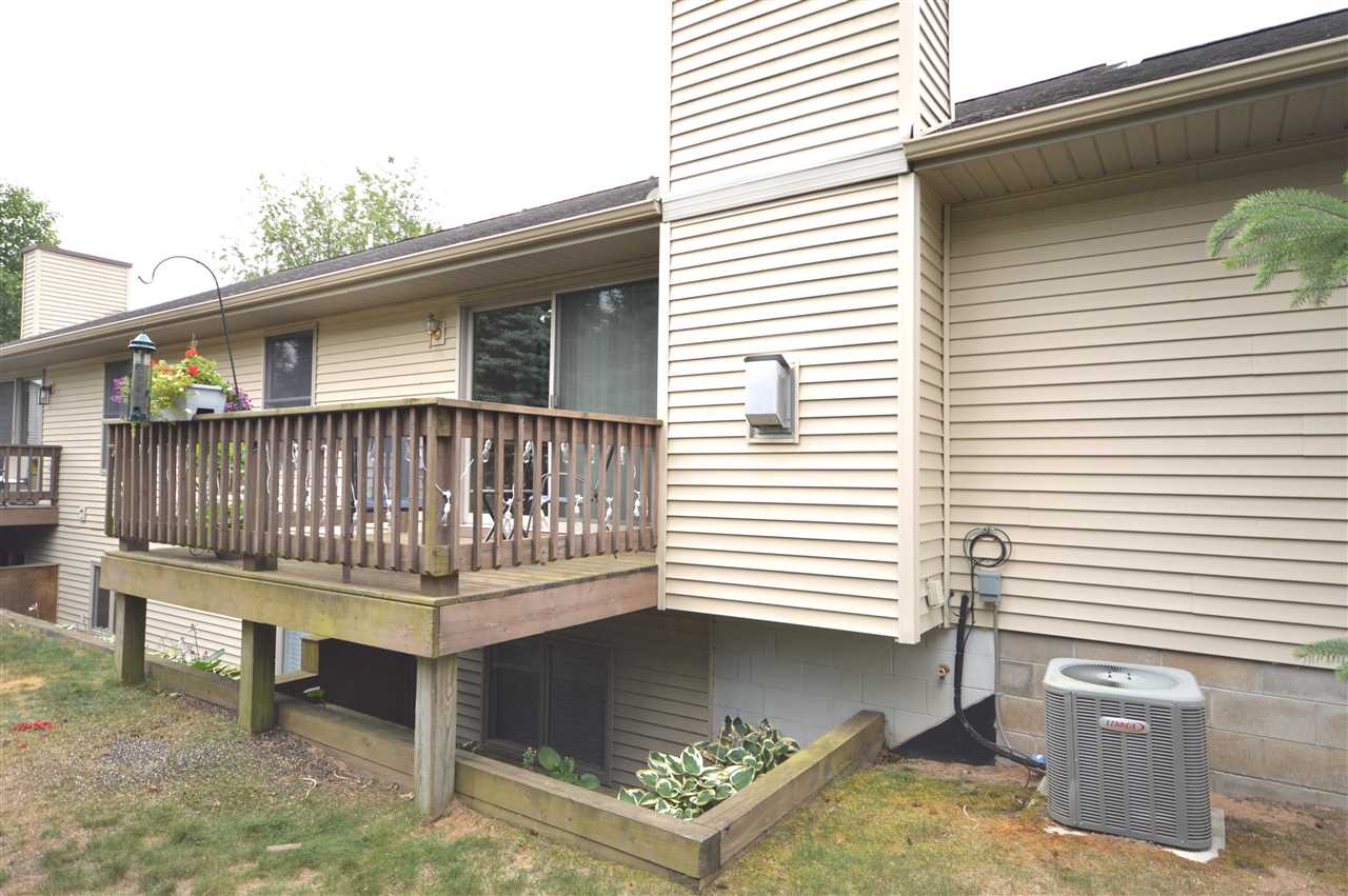 668 Poine Pointe Trail Boyne City MI 49712