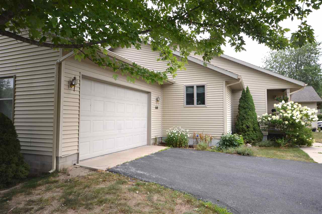 668 Poine Pointe Trail Boyne City MI 49712