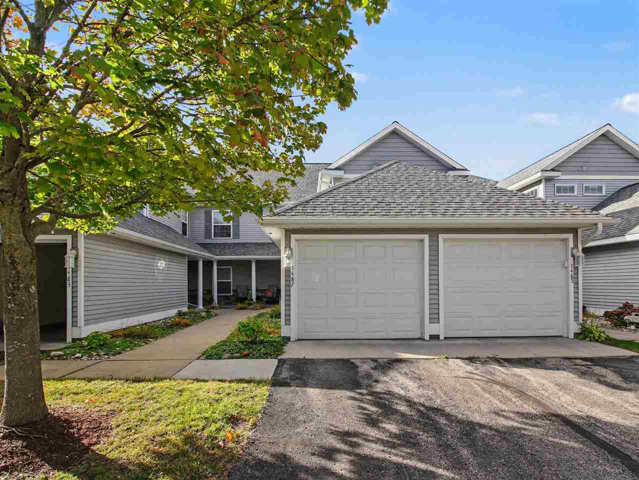 1487 Castle Drive Petoskey MI 49770