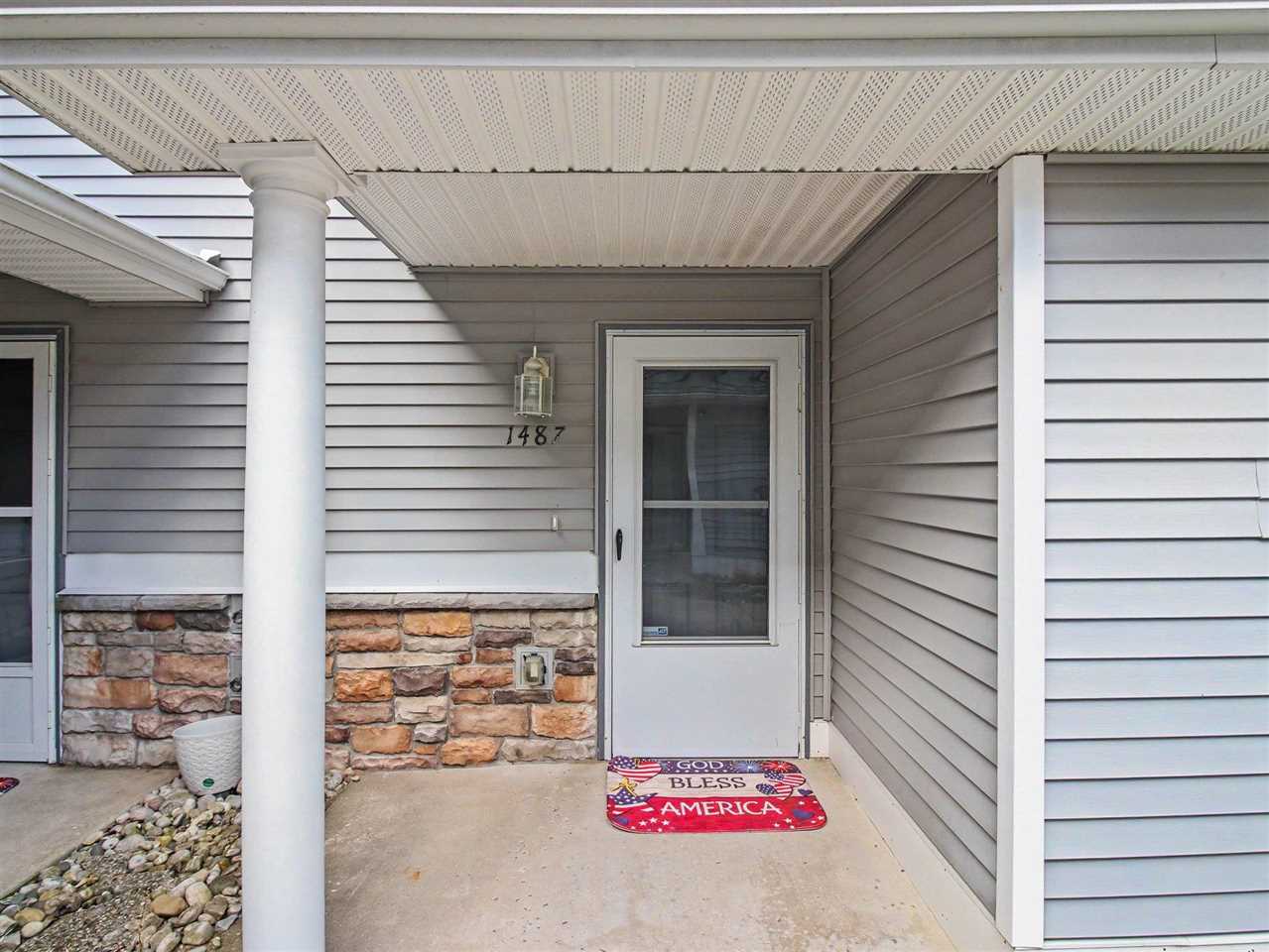 1487 Castle Drive Petoskey MI 49770