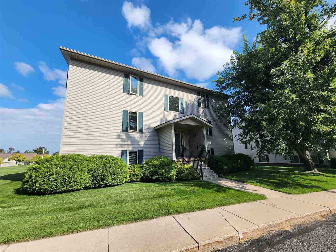 2067 Woods Lane #15 Petoskey MI 49770