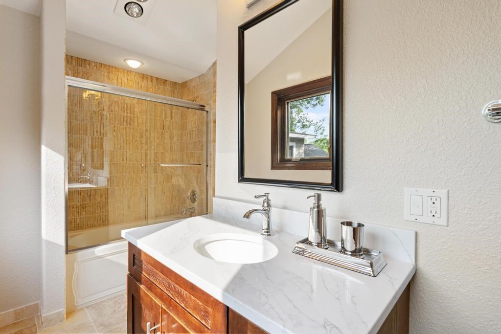 6182 Quarry Ridge Drive Bay Harbor MI 49770