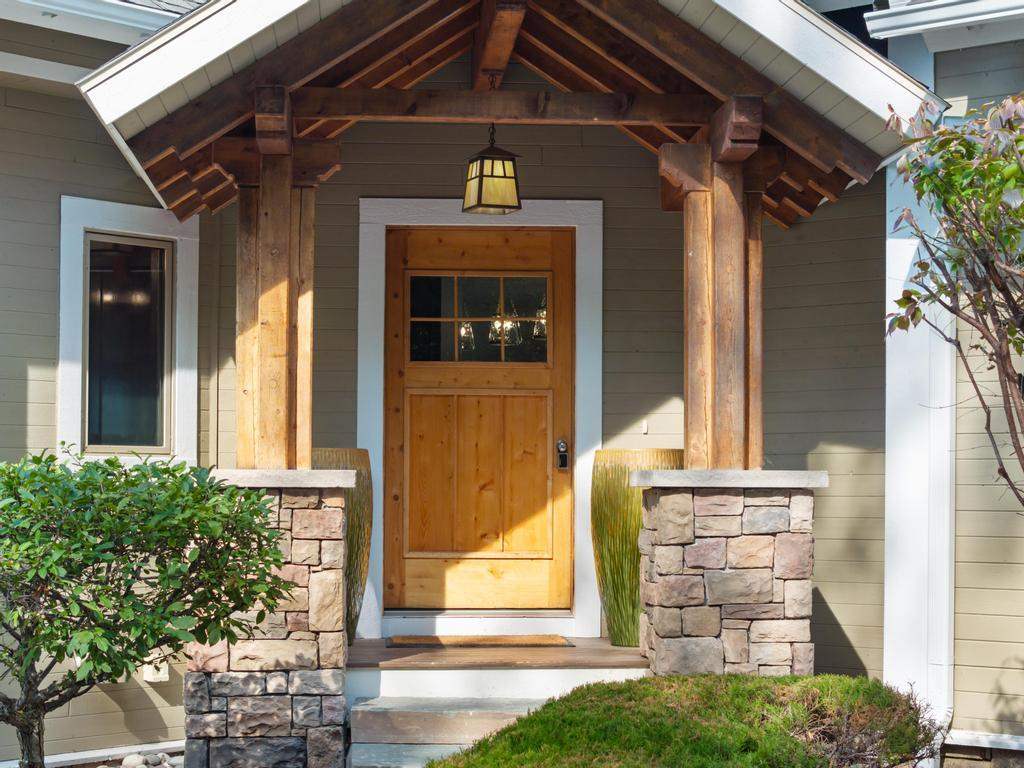 6182 Quarry Ridge Drive Bay Harbor MI 49770