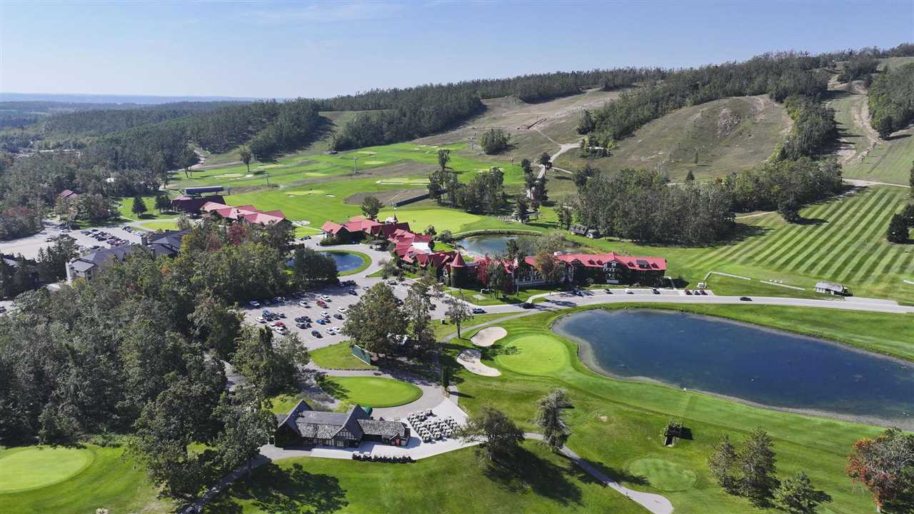 5620 Highlands Drive Harbor Springs MI 49740