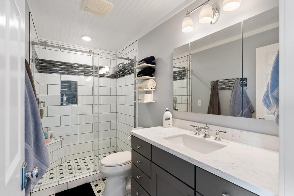 1004 Marina Bluff Drive Charlevoix MI 49720