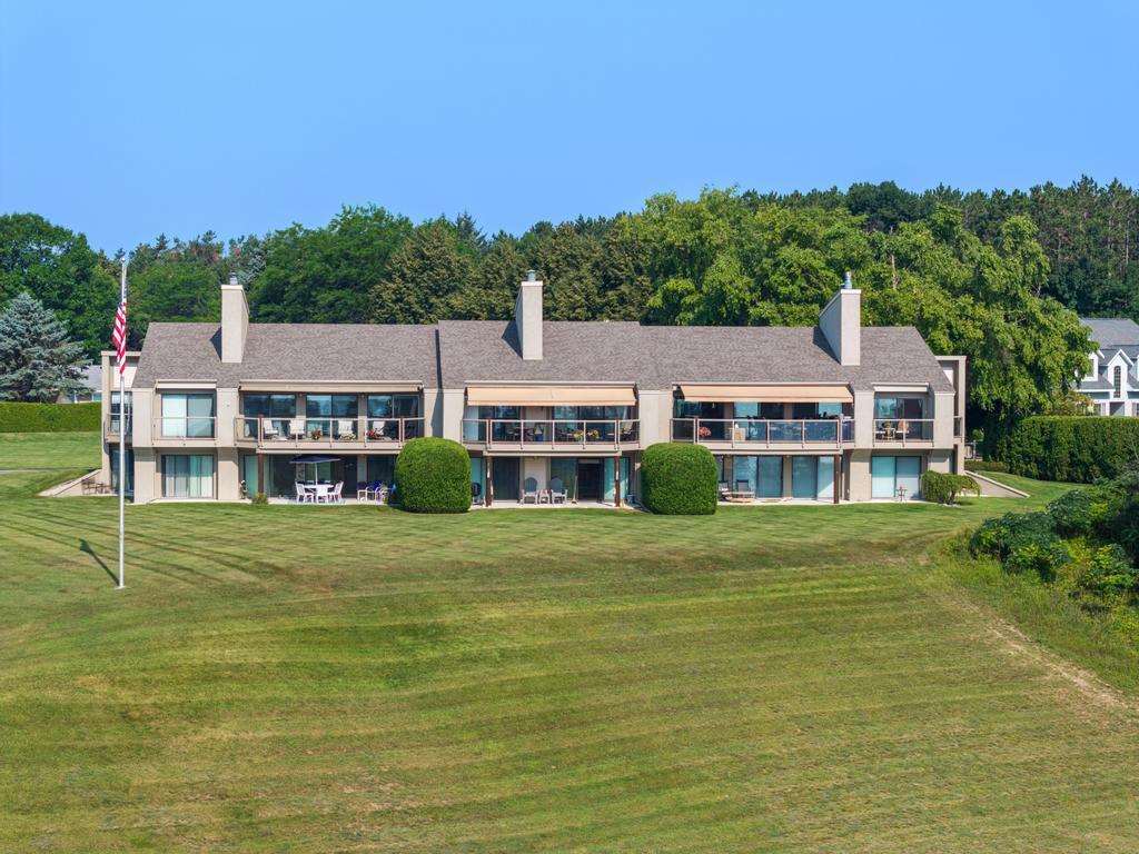 1004 Marina Bluff Drive Charlevoix MI 49720