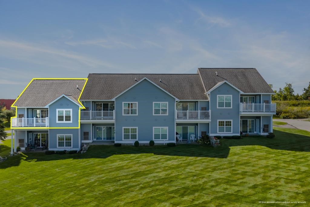 1588 Emerald Court Petoskey MI 49770