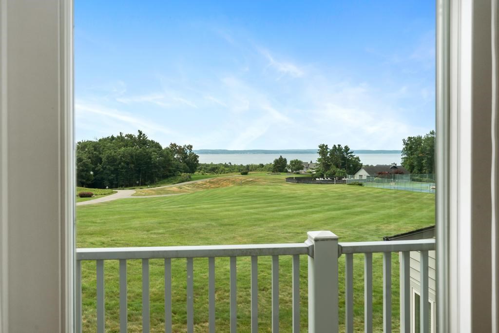5433 Windigo Harbor Springs MI 49740