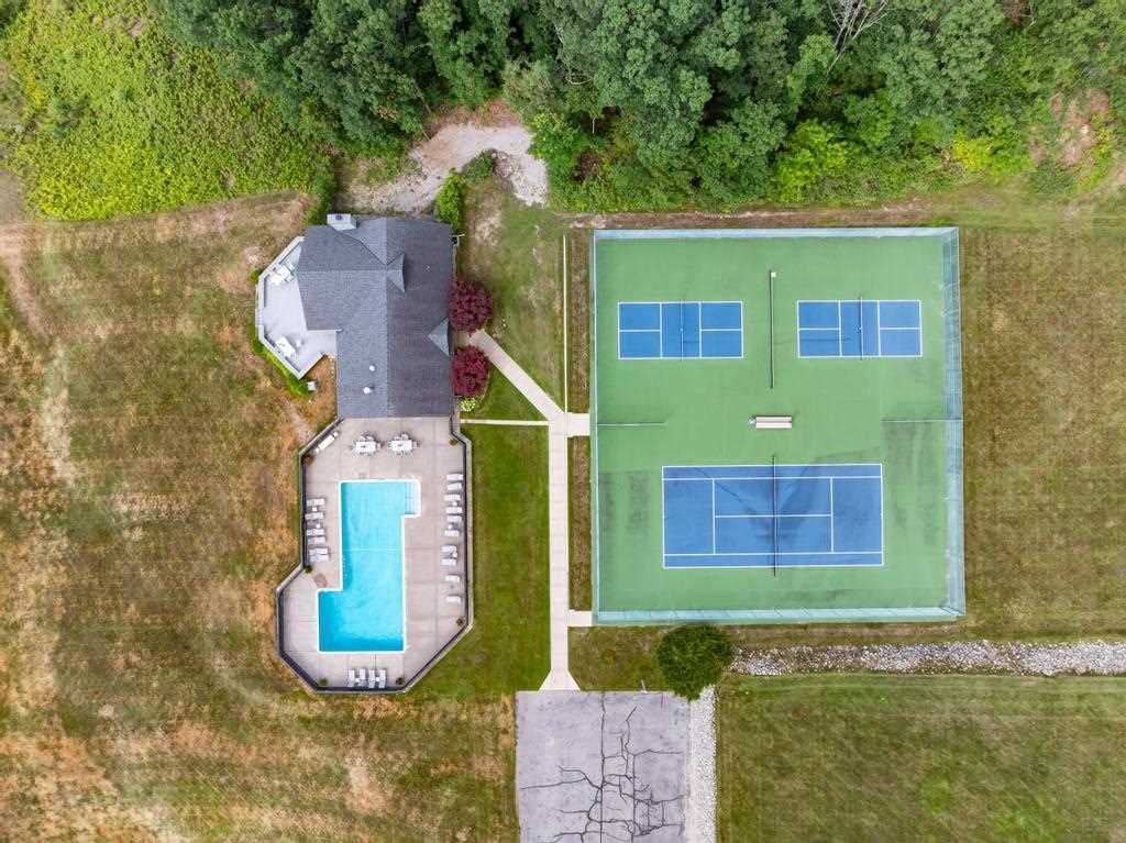 5433 Windigo Harbor Springs MI 49740