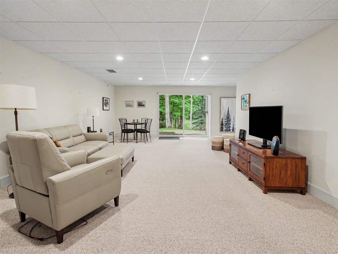 1041 Woods Court Petoskey MI 49770