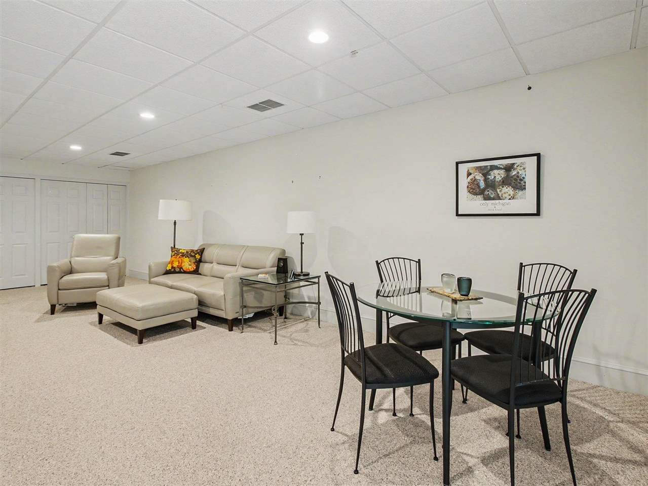 1041 Woods Court Petoskey MI 49770