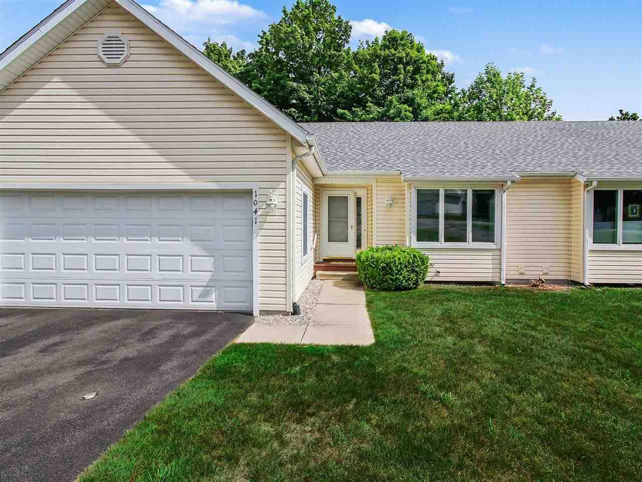 1041 Woods Court Petoskey MI 49770