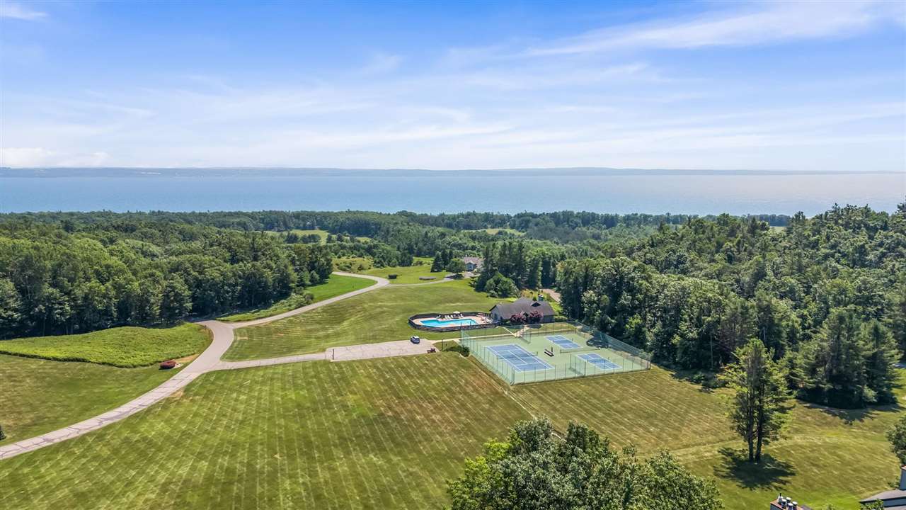 5445 Windigo Harbor Springs MI 49740