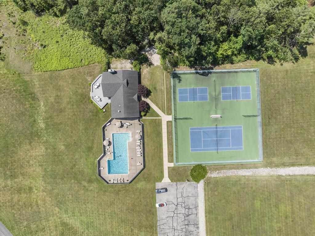5445 Windigo Harbor Springs MI 49740