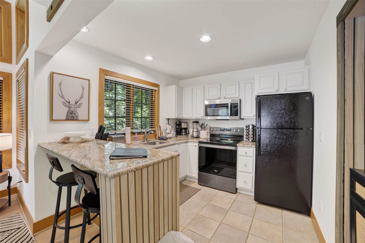 2199 Deerview Drive Boyne Falls MI 49713