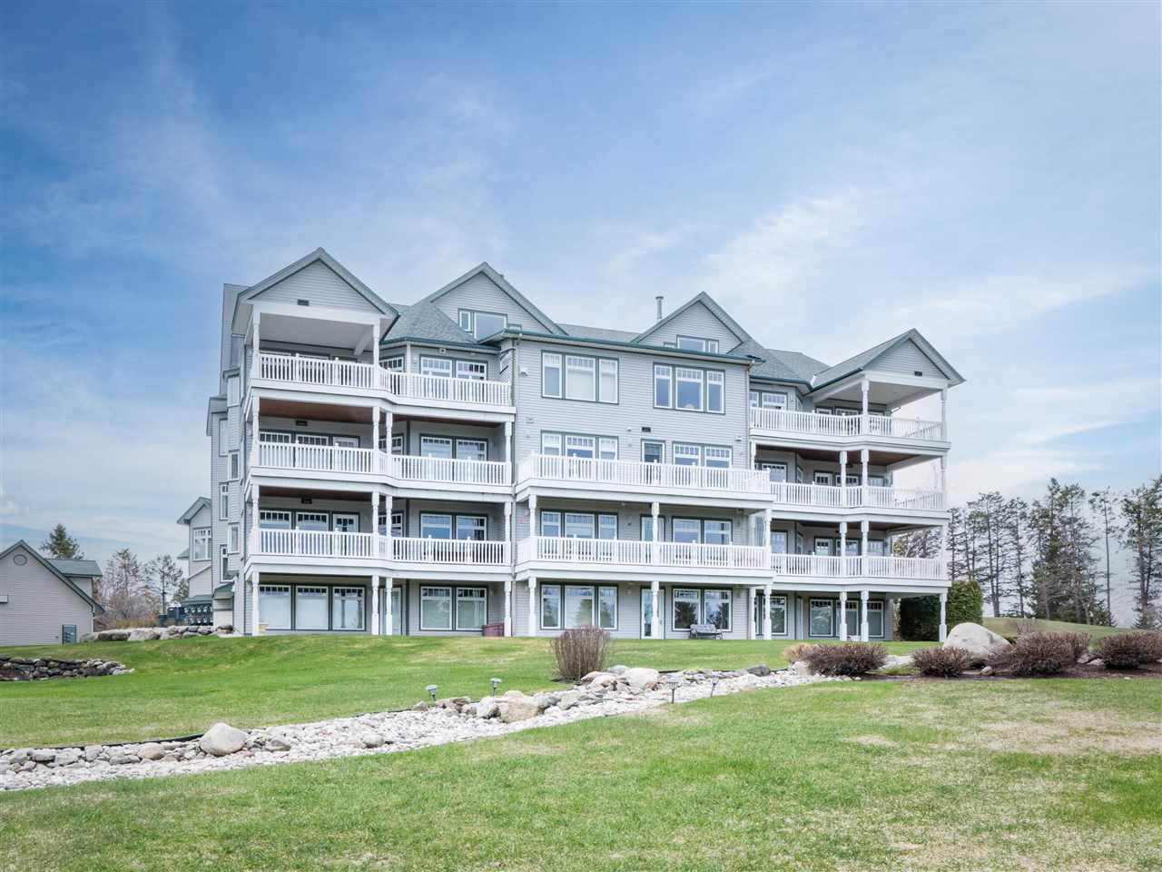 820 Maple Leaf Lane Petoskey MI 49770