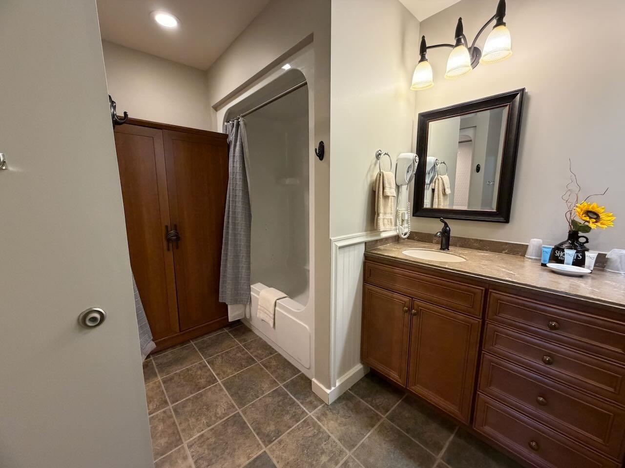 2400 S Troon Bellaire MI 49615