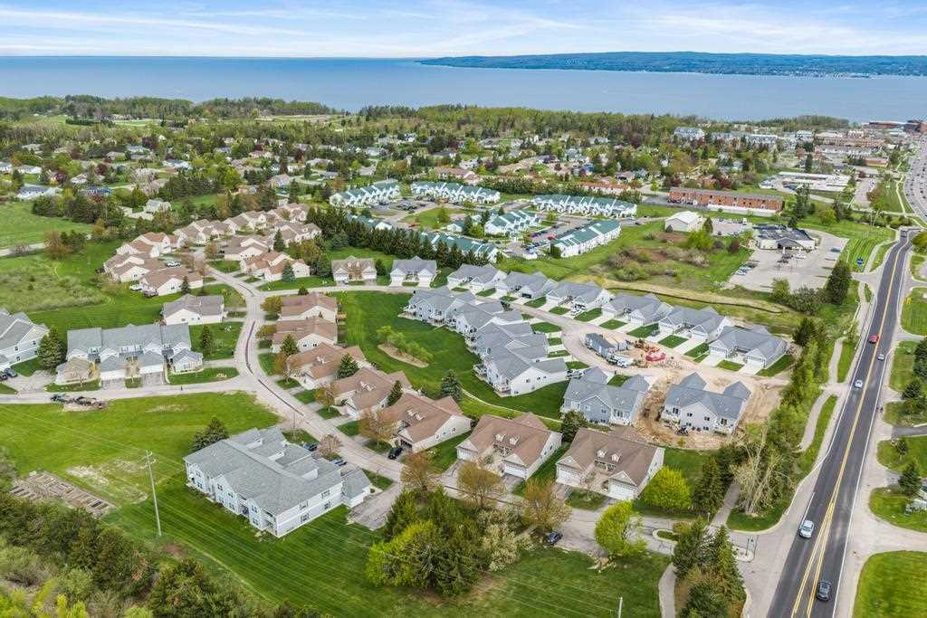 1515 Castle Drive Petoskey MI 49770