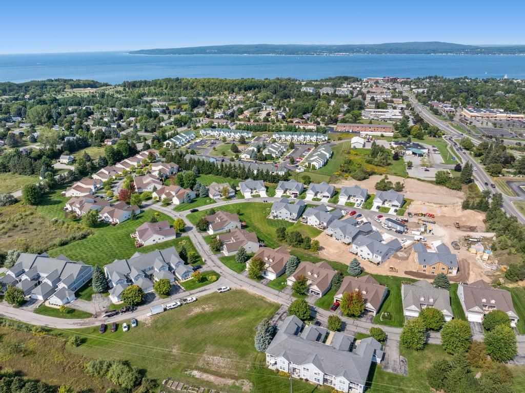 1515 Castle Drive Petoskey MI 49770