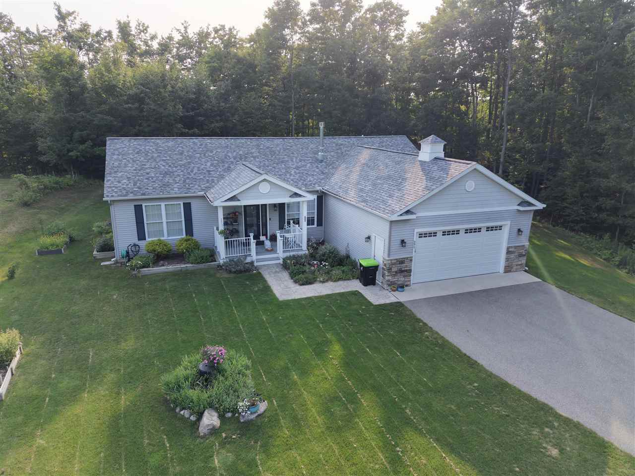 990 Echo Ridge Petoskey MI 49770