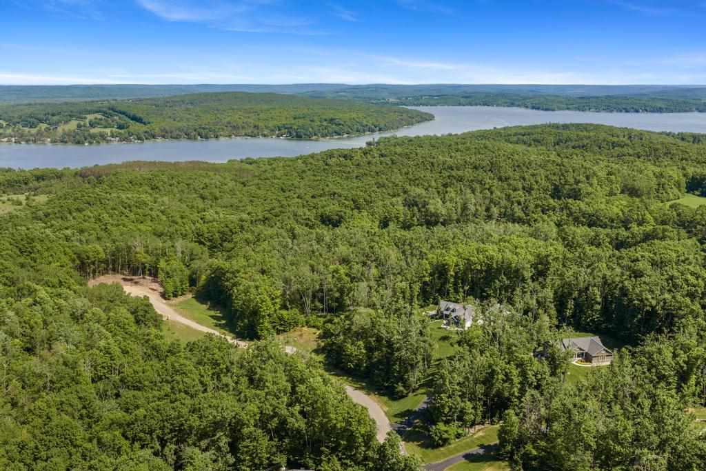 2155 Woodside Drive Petoskey MI 49770