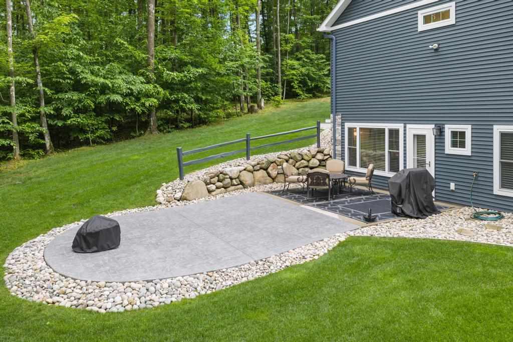 2155 Woodside Drive Petoskey MI 49770