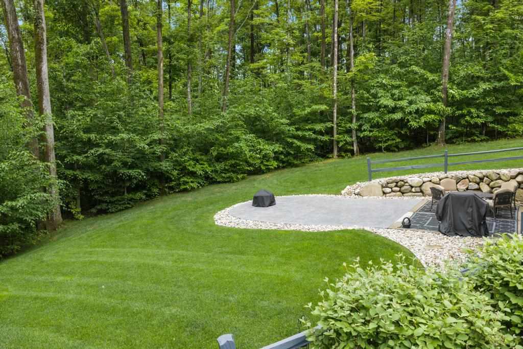 2155 Woodside Drive Petoskey MI 49770