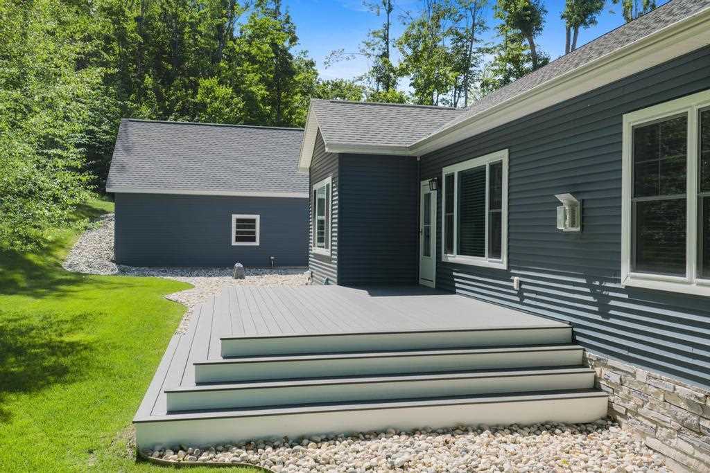 2155 Woodside Drive Petoskey MI 49770