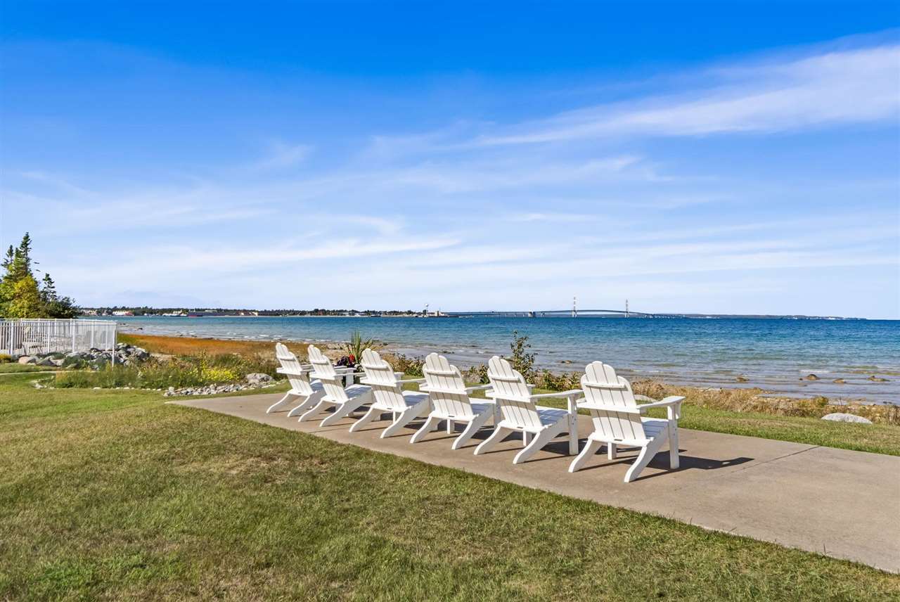 20643 Northern Lights Lane Mackinaw City MI 49701