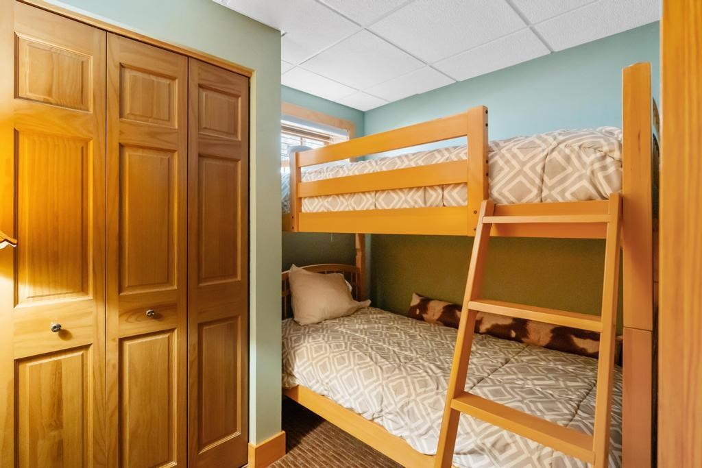 2206 Boyneland Drive Boyne Falls MI 49713