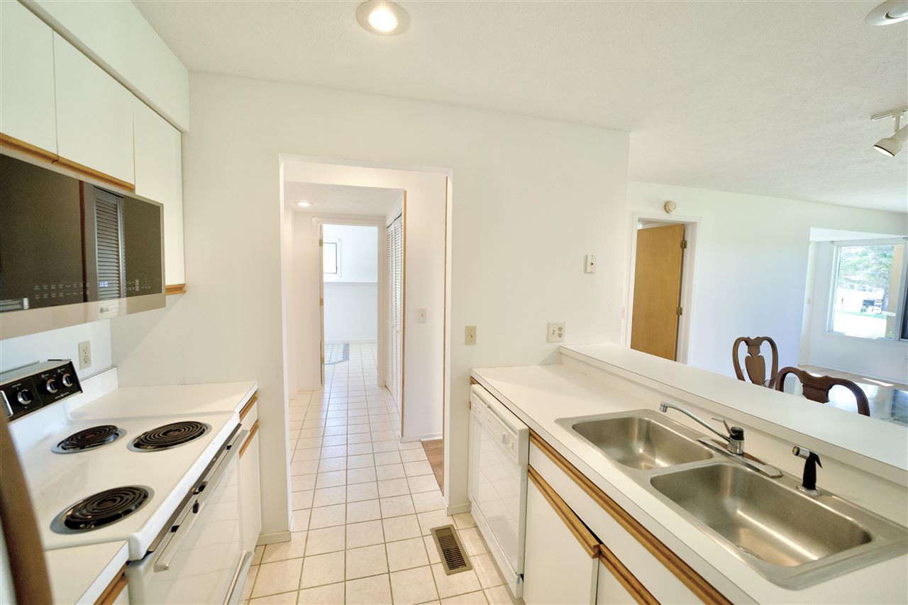 4749 S Pleasaantview Harbor Springs MI 49740