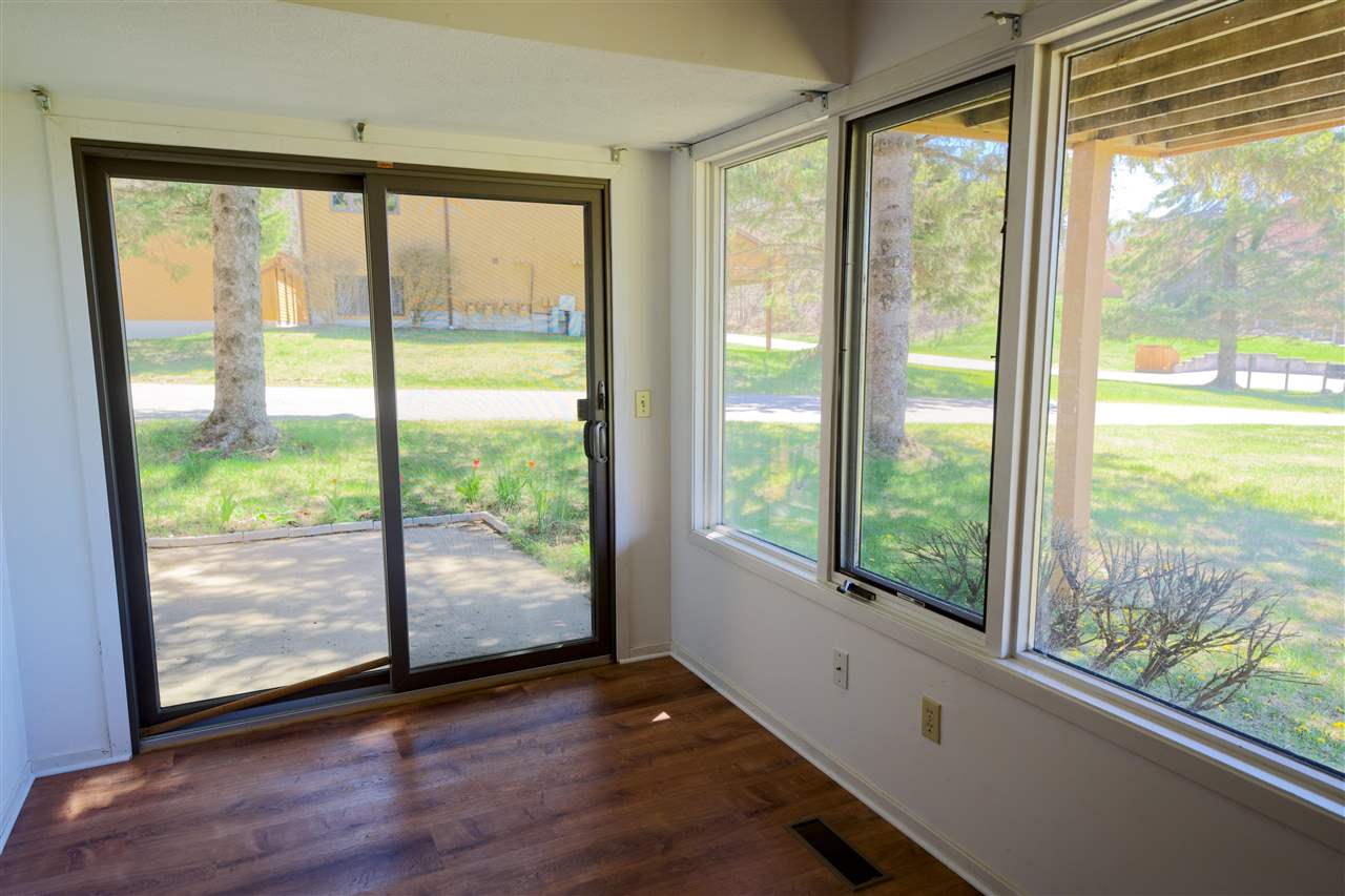 4749 S Pleasaantview Harbor Springs MI 49740