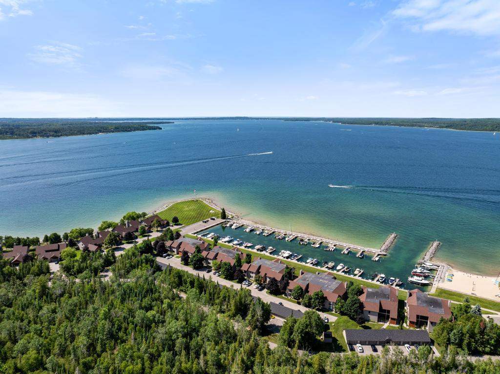 4000 Hemingway Pointe Club Road East Jordan MI 49727