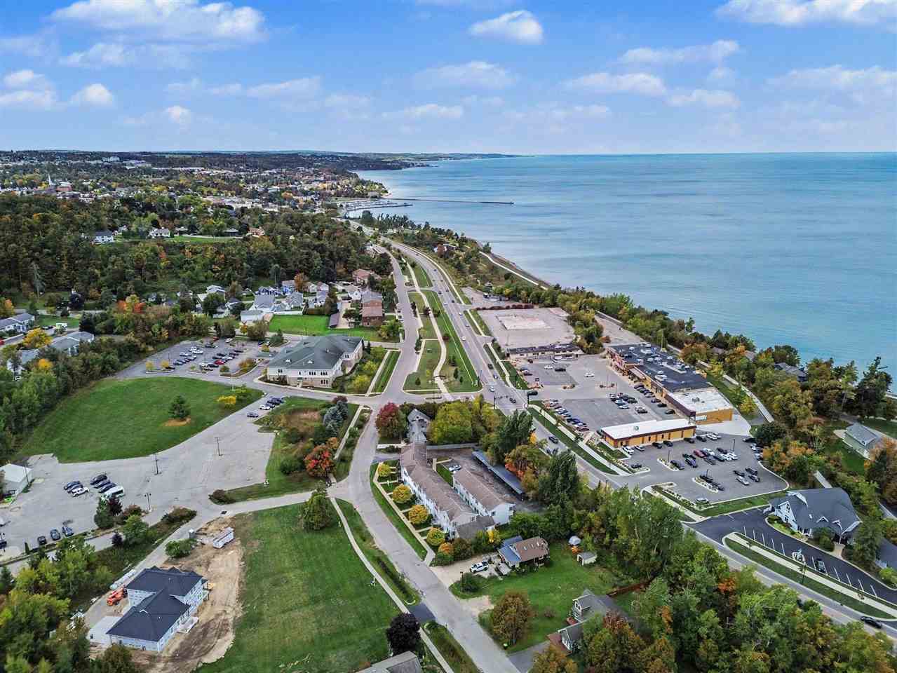 827 Arlington Avenue Petoskey MI 49770